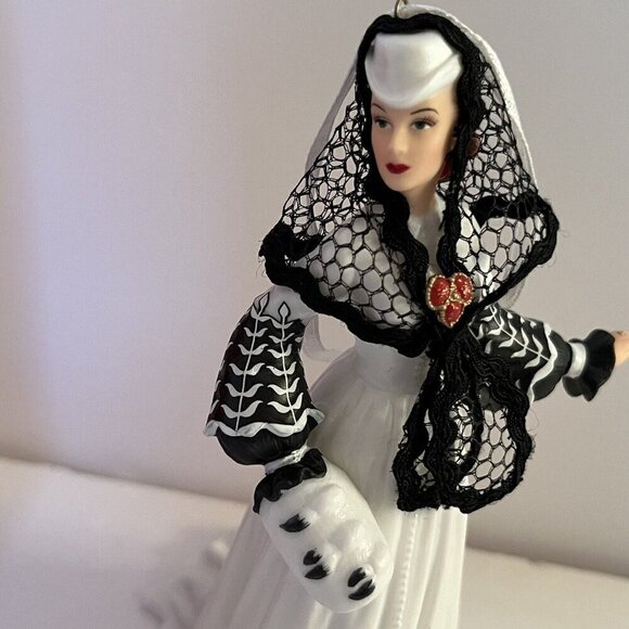 Hallmark Keepsake Ornaments Scarlett O'Hara Gone With The Wind Set of 4 in Box - Picture 13 of 16
